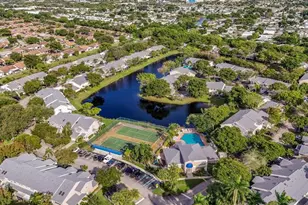 2105 W Discovery Cir W, Deerfield Beach, FL 33442 - Photo 44