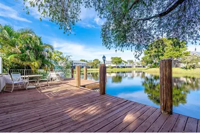 2105 W Discovery Cir W, Deerfield Beach, FL 33442 - Photo 34