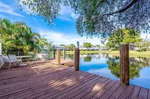 2105 W Discovery Cir W, Deerfield Beach, FL 33442 - Photo 34