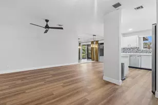 2105 W Discovery Cir W, Deerfield Beach, FL 33442 - Photo 6