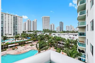 19380  Collins Ave, Unit #506, Sunny Isles Beach, FL 33160 - Photo 26