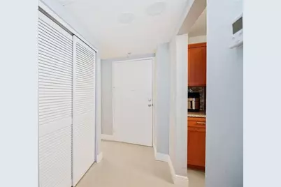 19380  Collins Ave, Unit #506, Sunny Isles Beach, FL 33160 - Photo 6