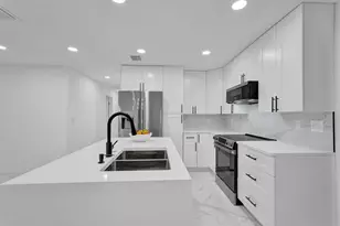 4138 SW 48th Ct, Fort Lauderdale, FL 33314 - Photo 8