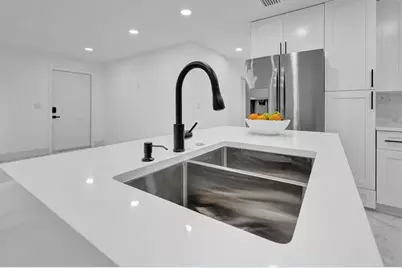 4138 SW 48th Ct, Fort Lauderdale, FL 33314 - Photo 10