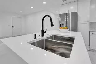 4138 SW 48th Ct, Fort Lauderdale, FL 33314 - Photo 10