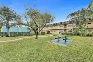 5186 NE 6th Ave, Oakland Park, FL 33334 - Photo 24