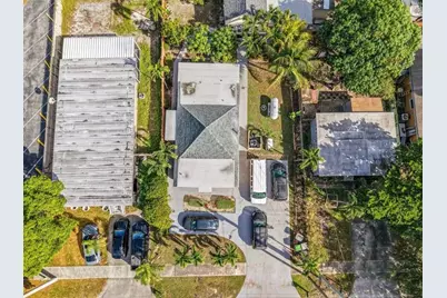 117 SW 1st Ave, Hallandale Beach, FL 33009 - Photo 4