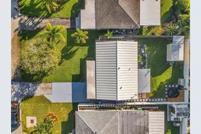 380 NW 47th Ct, Fort Lauderdale, FL 33309 - Photo 24