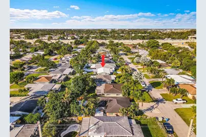 380 NW 47th Ct, Fort Lauderdale, FL 33309 - Photo 38