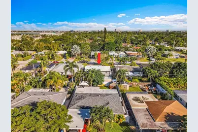 380 NW 47th Ct, Fort Lauderdale, FL 33309 - Photo 36