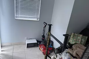 7541 NW 44th Ct, Coral Springs, FL 33065 - Photo 2