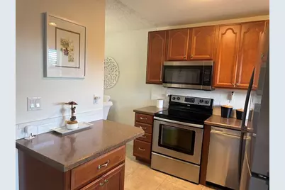 9400  Sunrise Lakes Blvd, Unit #307, Sunrise, FL 33322 - Photo 12