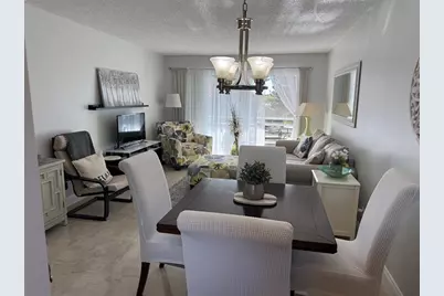 9400  Sunrise Lakes Blvd, Unit #307, Sunrise, FL 33322 - Photo 6