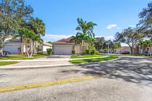 5305 NW 126th Dr, Coral Springs, FL 33076 - Photo 2