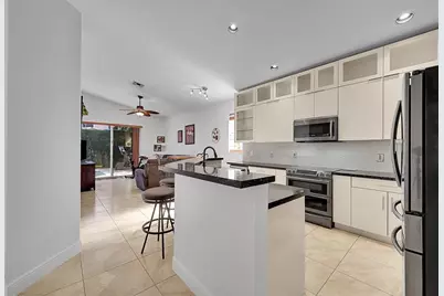 5305 NW 126th Dr, Coral Springs, FL 33076 - Photo 12