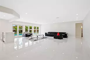 21100 Highland Lakes Blvd, Miami, FL 33179 - Photo 4