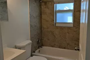 8706 NW 35th St, Coral Springs, FL 33065 - Photo 8