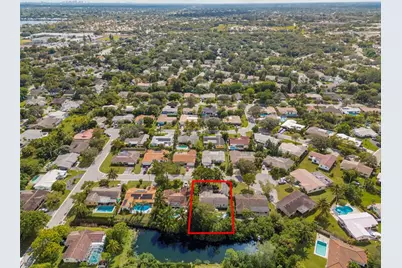 7509 NW 40th Pl, Coral Springs, FL 33065 - Photo 6