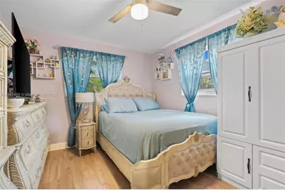 6351  Moseley St, Hollywood, FL 33024 - Photo 14