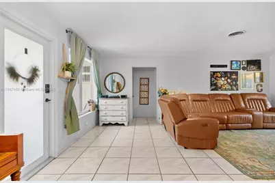 6351  Moseley St, Hollywood, FL 33024 - Photo 6