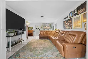 6351 Moseley St, Hollywood, FL 33024 - Photo 8