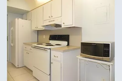 3800  Hillcrest Dr, Unit #614, Hollywood, FL 33021 - Photo 6