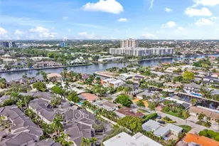 1900 Oceanwalk Ln, Lauderdale by the Sea, FL 33062 - Photo 2