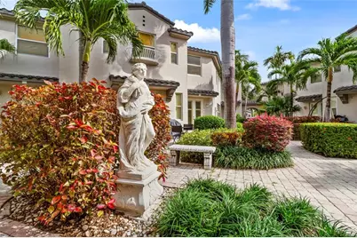 1900  Oceanwalk Ln, Unit #136, Lauderdale by the Sea, FL 33062 - Photo 24