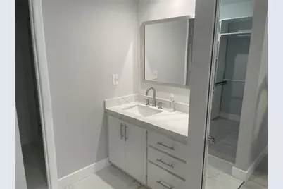 1721  Whitehall Dr, Unit #404, Davie, FL 33324 - Photo 8