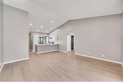 719  Gardens Dr, Unit #201, Pompano Beach, FL 33069 - Photo 10