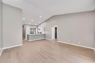 719 Gardens Dr, Pompano Beach, FL 33069 - Photo 10