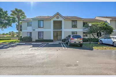 719  Gardens Dr, Unit #201, Pompano Beach, FL 33069 - Photo 1