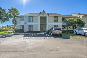 719 Gardens Dr, Pompano Beach, FL 33069 - Photo 1