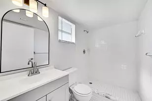 719 Gardens Dr, Pompano Beach, FL 33069 - Photo 16