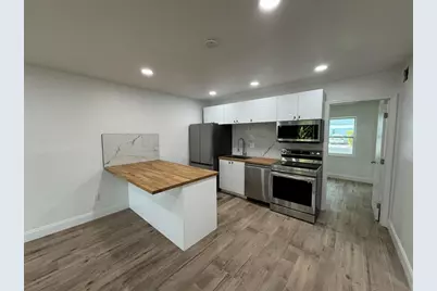 2200 NE 173rd Street, Unit #2, North Miami Beach, FL 33160 - Photo 1