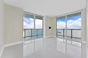 1900 N Bayshore Dr, Miami, FL 33132 - Photo 10