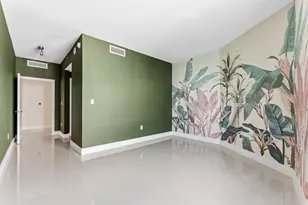 1900 N Bayshore Dr, Miami, FL 33132 - Photo 16