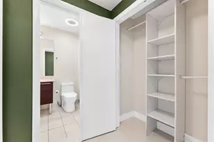 1900 N Bayshore Dr, Miami, FL 33132 - Photo 18