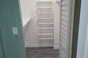 5033 NW 7th St, Miami, FL 33126 - Photo 12