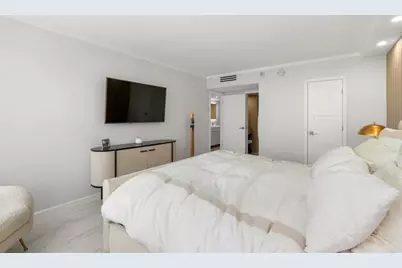 2030 S Ocean Dr, Unit #1407, Hallandale Beach, FL 33009 - Photo 16