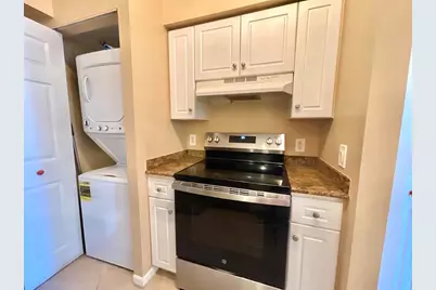 2105  Tuscany Way, Unit #2105, Boynton Beach, FL 33435 - Photo 8