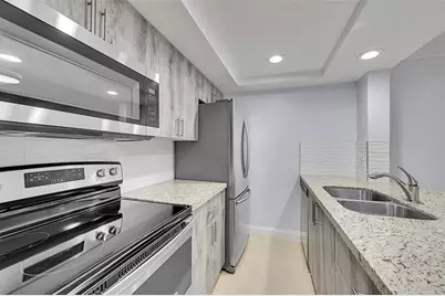 10001 W Atlantic Blvd, Unit #221, Coral Springs, FL 33071 - Photo 8