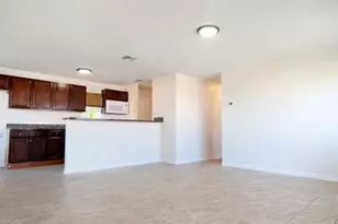 561 SW 14th St, Belle Glade, FL 33430 - Photo 6