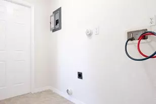 561 SW 14th St, Belle Glade, FL 33430 - Photo 10