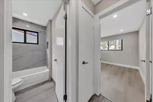 1004 Johnson St, Hollywood, FL 33019 - Photo 24