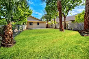 6558 Harbour Rd, North Lauderdale, FL 33068 - Photo 20