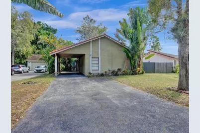 1257 NW 91st Ave, Coral Springs, FL 33071 - Photo 2