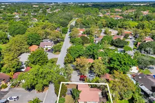 1257 NW 91st Ave, Coral Springs, FL 33071 - Photo 10