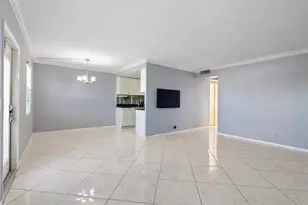 4036 Cornwall B, Boca Raton, FL 33434 - Photo 6