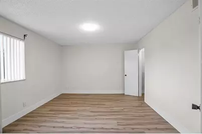 12730  Vista Isles Dr, Unit #821, Plantation, FL 33325 - Photo 16